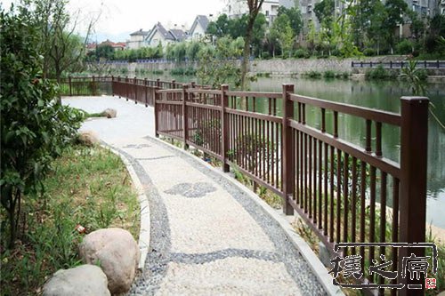 成人抖音网站水泥仿木栏杆